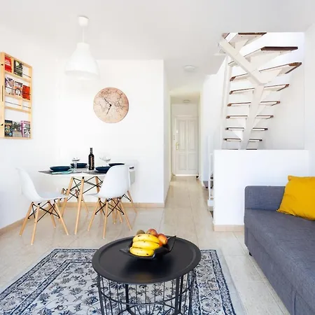 Charming Sunset Penthouse With Pool Lejlighed *